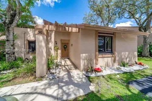 36-36 Chestnut Cir, Hollywood, FL, 33026-1140 | Card Image