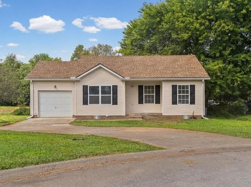 318 Ashley St, Oak Grove, KY, 42262-9147 | Card Image