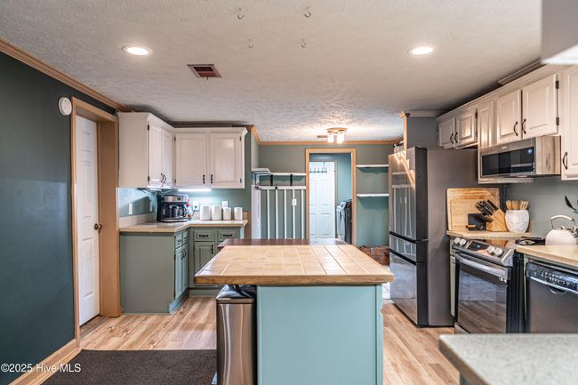 1360 Rays Bridge Rd, House other with 3 bedrooms, 2 bathrooms and 2 parking in Whispering Pines NC | Image 19