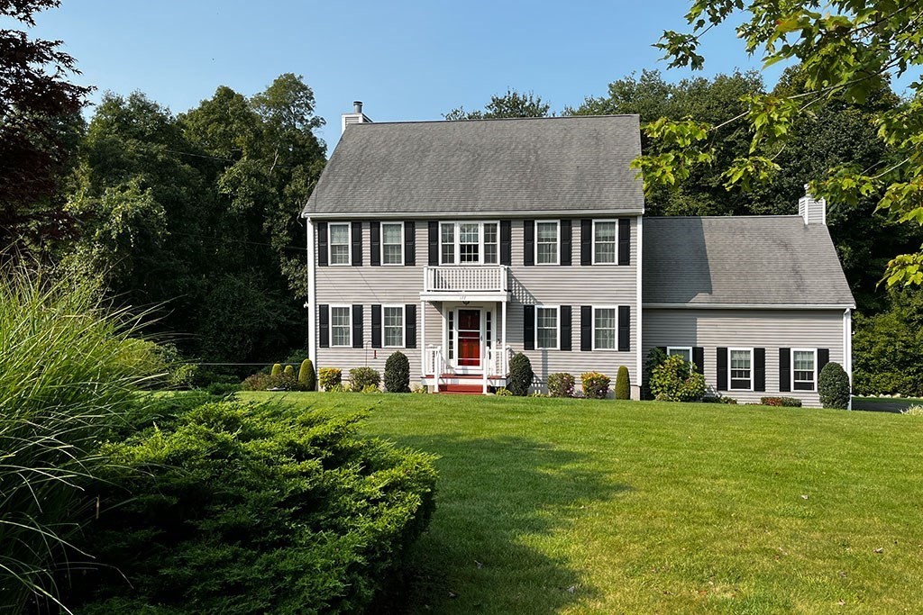 Mouse Mill Rd, Westport, MA 02790