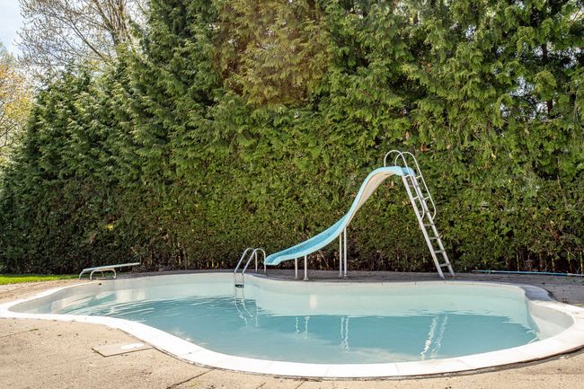 6670 Cathedral Dr, House other with 4 bedrooms, 3 bathrooms and null parking in Bloomfield Hills MI | Image 6