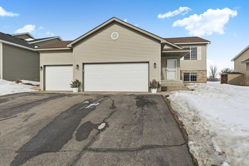 1525 Park View Ln Ne, Sauk Rapids, MN, 56379-5801 | Card Image