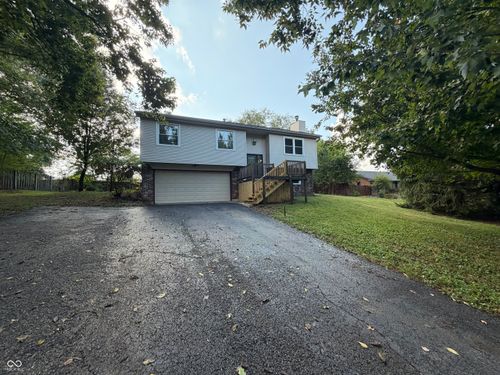 100 Cramer Pl, Martinsville, IN, 46151-1329 | Card Image