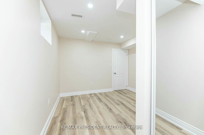 8 Troyer St, House other with 3 bedrooms, 1 bathrooms and 1 parking in Brampton ON | Image 19
