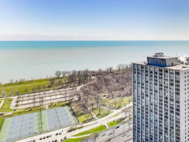 APT-3705 - 3660 N Lake Shore Dr, Condo with 1 bedrooms, 1 bathrooms and 1 parking in Chicago IL | Image 18