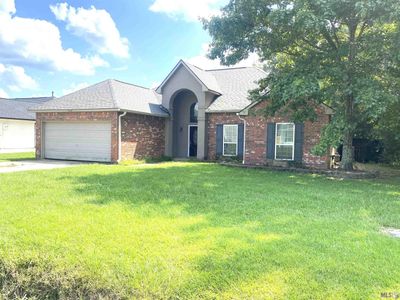 26140 Bobby Gill Rd, House other with 3 bedrooms, 2 bathrooms and null parking in Denham Springs LA | Image 2