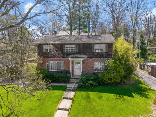 240 Shoreward Drive, North Hempstead, NY, 11021 | Card Image