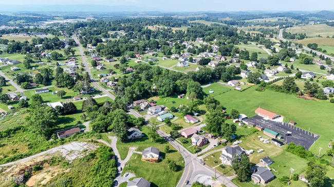 517 W Glade St, House other with 3 bedrooms, 3 bathrooms and null parking in Glade Spring VA | Image 62