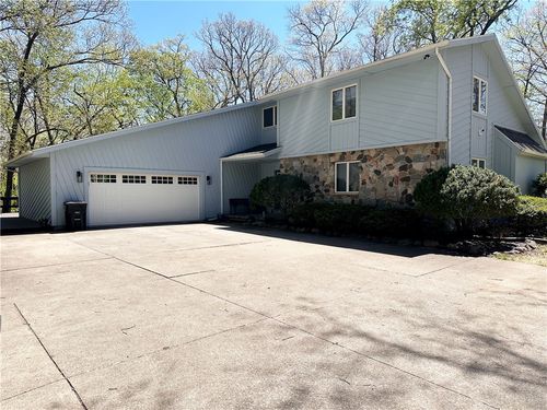 16480 Briarwood Dr, Effingham, IL, 62401 | Card Image