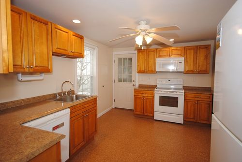 79-79 School St, Northbridge, MA, 01534-1232 | Card Image