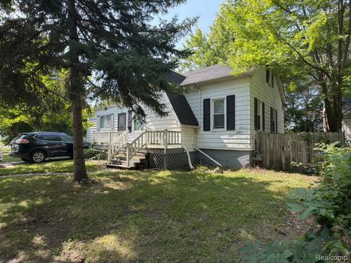 5629 Gateshead Street, Detroit, MI, 48236 | Card Image