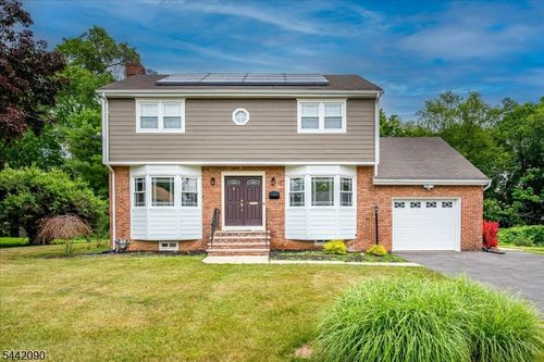 162 Mali Dr, North Plainfield, NJ, 07062-2430 | Card Image