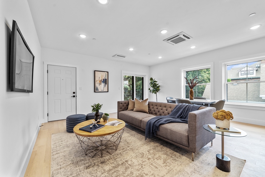 Residential Lease in Chelsea 2