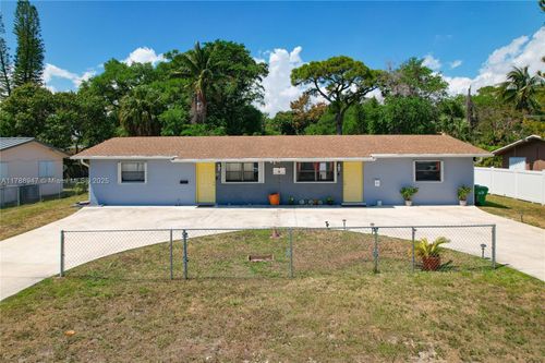 14320 Ne 18th Ave, North Miami, FL, 33181-1402 | Card Image