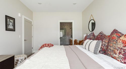 apt-607-6 Hudson West Dr, Marlboro, NY, 12542-5041 | Card Image