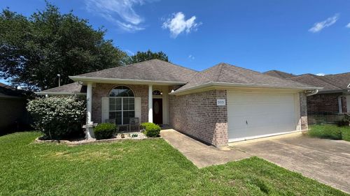 5715 Emily Ln, Beaumont, TX, 77713-8787 | Card Image