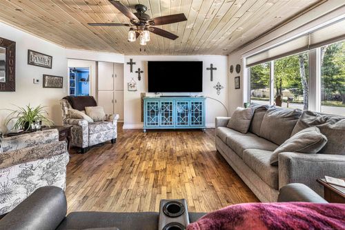 408 Beech St, Houghton Lake, MI, 48629-9773 | Card Image