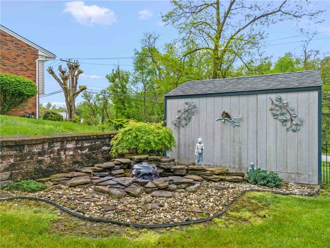 6001 Dashwood Dr, House other with 3 bedrooms, 3 bathrooms and 2 parking in Bethel Park PA | Image 33