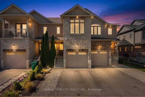 72 Meadowridge St, Kitchener, ON, N2P0E2 | Card Image