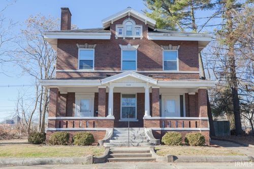 a-1119 Se Riverside Dr, Evansville, IN, 47713-1189 | Card Image