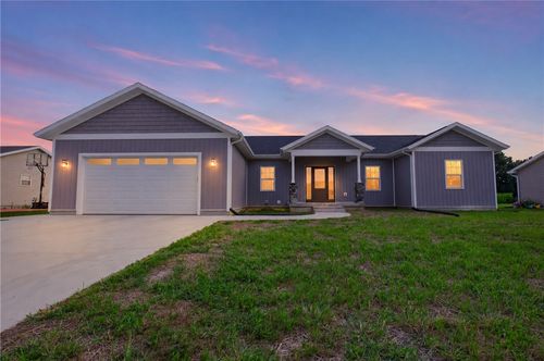9877 E Bloomfield Hills Dr, Effingham, IL, 62401-4460 | Card Image