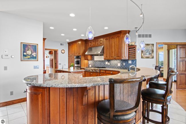4173 Dornoch Ct, House other with 6 bedrooms, 4 bathrooms and null parking in Williamsburg MI | Image 13