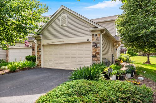 1851 Wisteria Dr, Aurora, IL, 60503-7320 | Card Image