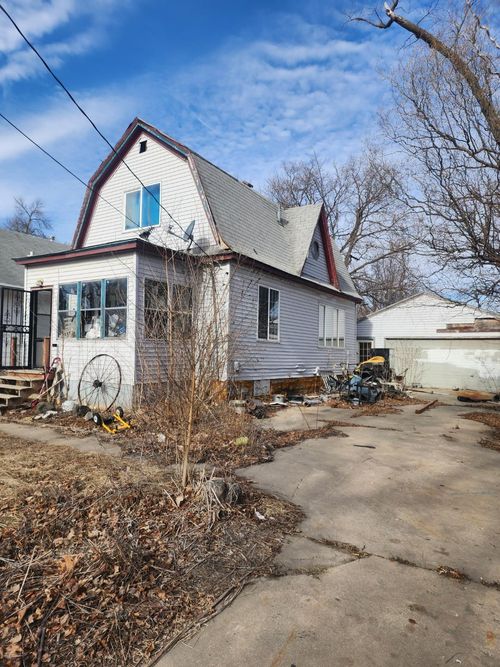 304 2nd Ave Sw, Austin, MN, 55912-4413 | Card Image