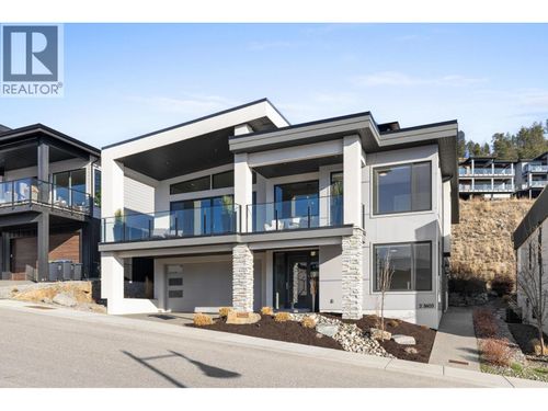 3605 Mckinley Beach Drive, Kelowna, BC, V1V3G2 | Card Image