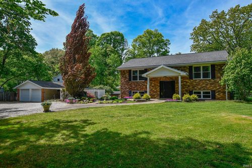 9908 Fischer Rd, Evansville, IN, 47720-7589 | Card Image