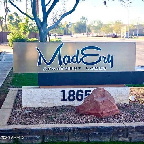 1865 E Broadway Rd, Tempe, AZ, 85282-1624 | Card Image