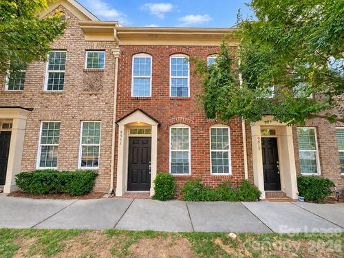 9511 Longstone Ln, Charlotte, NC, 28277-5737 | Card Image
