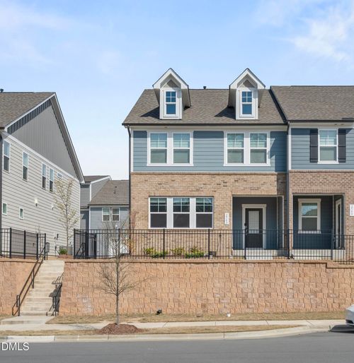 2542 Hutch Ln, Apex, NC, 27523-6200 | Card Image