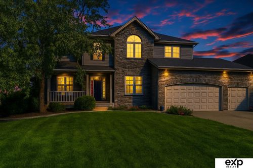 2231 Crystal Creek Dr, Papillion, NE, 68046-4670 | Card Image