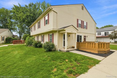 33616 Bayview Drive, Chesterfield Township, MI, 48047 | Card Image