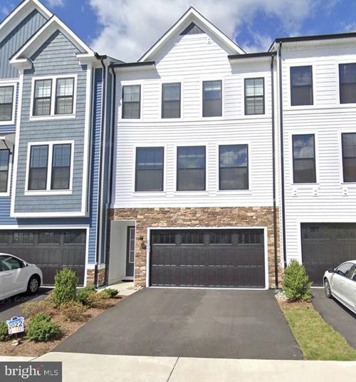 25441 Hartland Orchard Ter, CHANTILLY, VA, 20152-3253 | Card Image