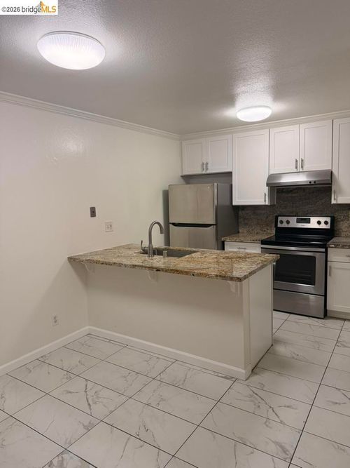 1-2301 Peppertree Way, Antioch, CA, 94509-3332 | Card Image