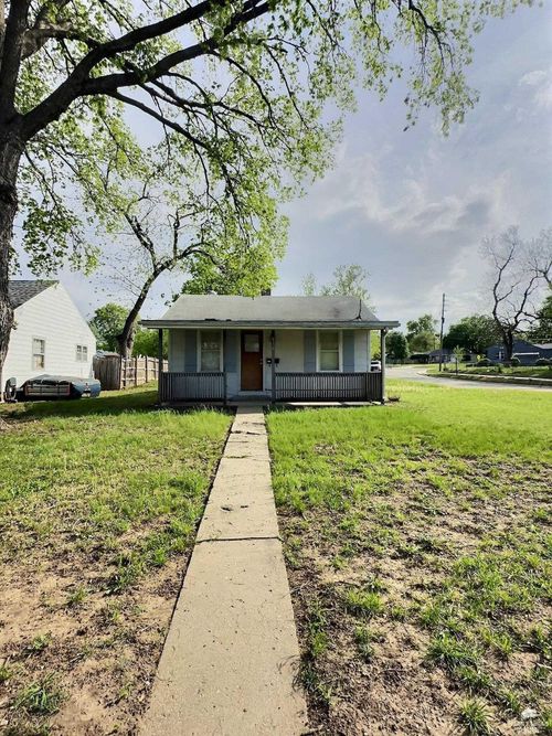 839 W 4th St, Junction City, KS, 66441-3245 | Card Image