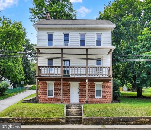 67 E Main St, WINDSOR, PA, 17366-9786 | Card Image