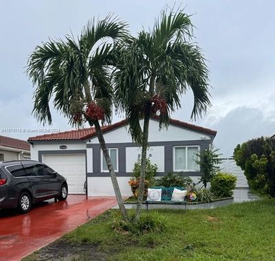 17360 Sw 142nd Ct, House other with 3 bedrooms, 2 bathrooms and null parking in Miami FL | Image 1