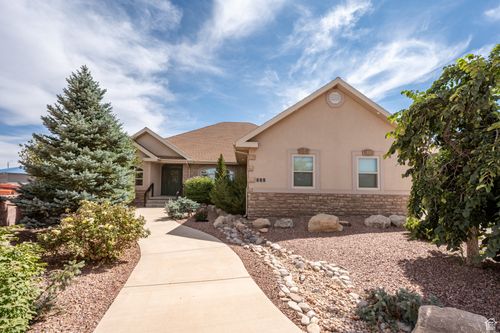 257 S 1175 W, Parowan, UT, 84761-7840 | Card Image