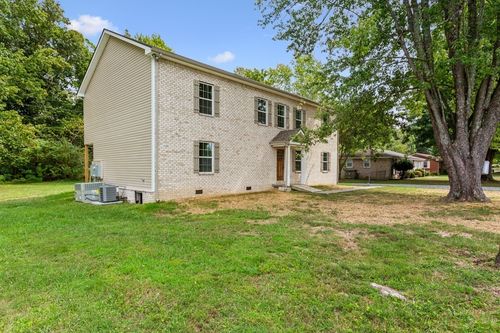 1212 Hollis Ln, Lafayette, TN, 37083-2222 | Card Image