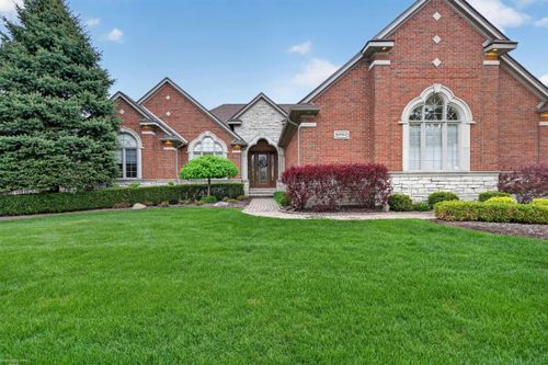 62734 Morningside Dr, Washington Township, MI, 48094-1325 | Card Image