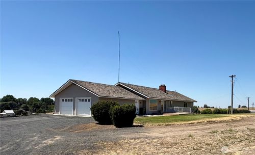 705 Ne Blake Ave, Wilbur, WA, 99185-5158 | Card Image