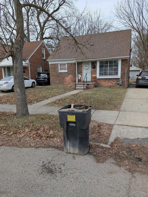 18935 Kentfield St, Detroit, MI, 48219-3414 | Card Image