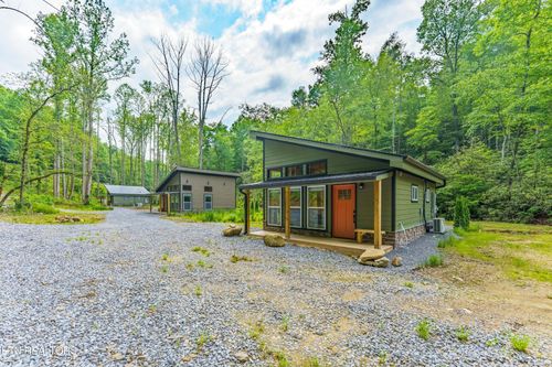 5145 Parkway E, Cosby, TN, 37722-3642 | Card Image