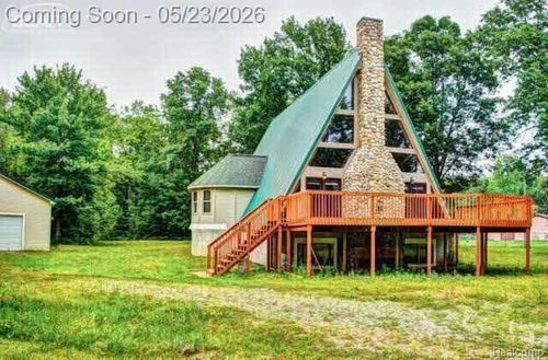 4968 W Burt Rd, Montrose, MI, 48457-9373 | Card Image