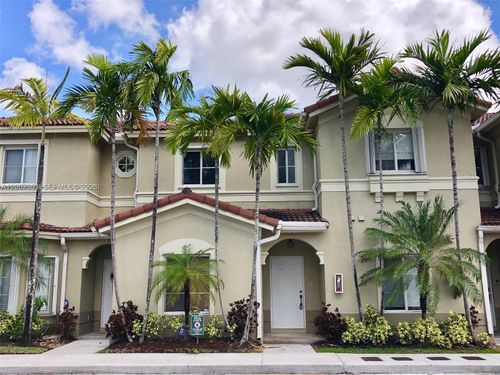 4-41-8527 Nw 108th Ave, Doral, FL, 33178-5246 | Card Image