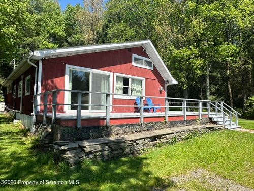 8293 State Route 374, Clifford Twp, PA, 18470 | Card Image