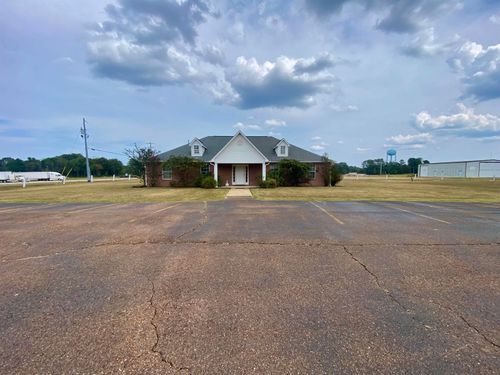 130 Municipal Plaza Dr, Bolivar, TN, 38008 | Card Image